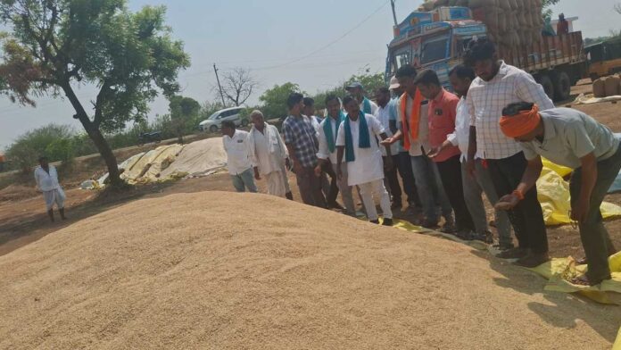 k Nandipet | రైతులు నష్టపోకుండా చూడాలి
