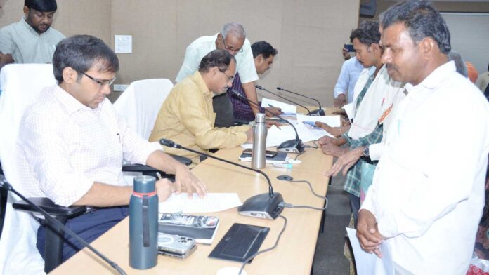 prajavani Prajavani | ప్రజావాణికి ప్రాధాన్యతనివ్వాలి