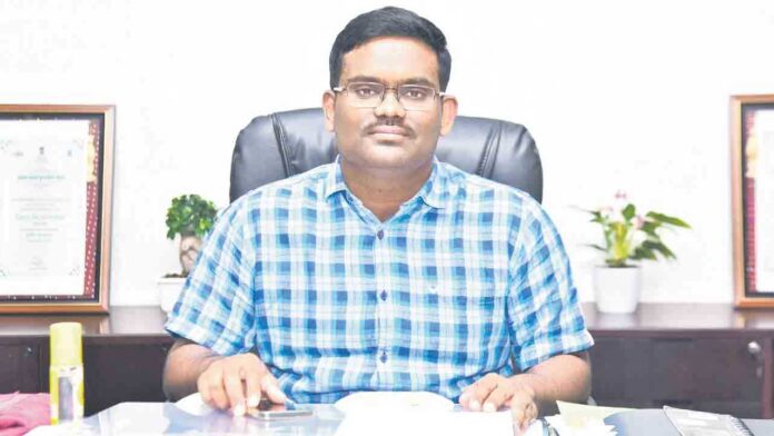 rajiv-gandhi Special Officer