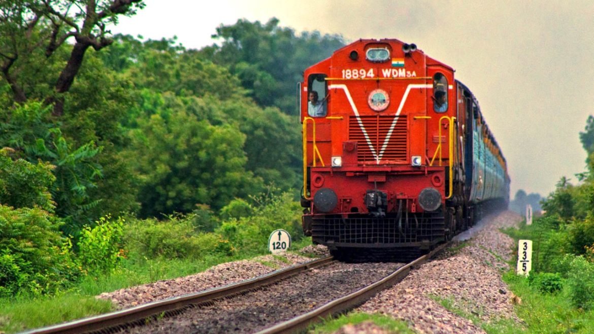 Cancelled Trains | వీడని భారీ వర్షాల గండం.. పలు రైళ్ల రద్దు.. అవేమిటంటే..