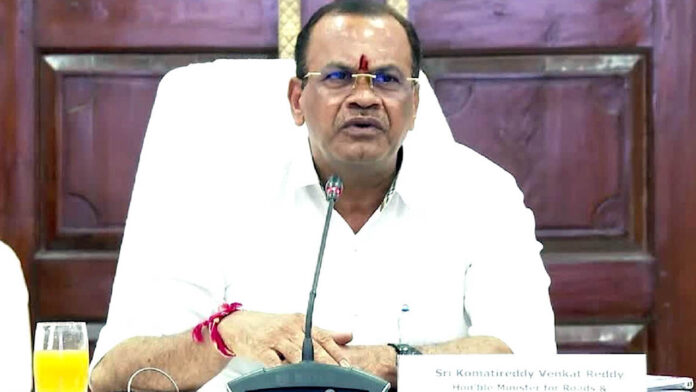 Komatireddy | సినీ కార్మికుల సమ్మె.. మంత్రి కోమటిరెడ్డి కీలక వ్యాఖ్యలు
