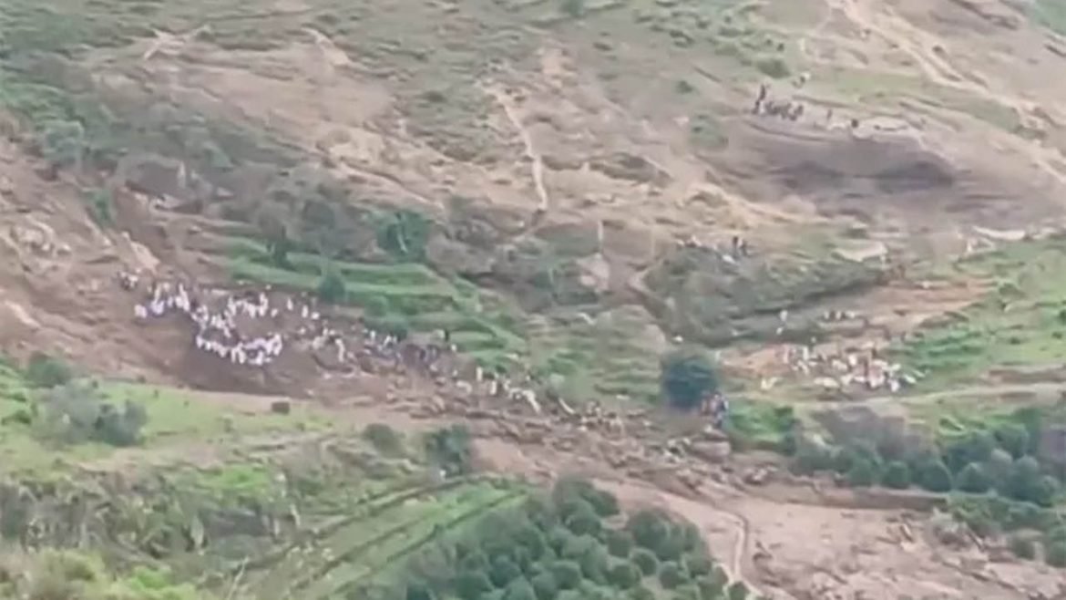 sudan landslide | సూడాన్‌లో విరిగిప‌డ్డ కొండ చ‌రియ‌లు.. గ్రామం నేల‌మ‌ట్టం.. 1000కి పైగా మృతి