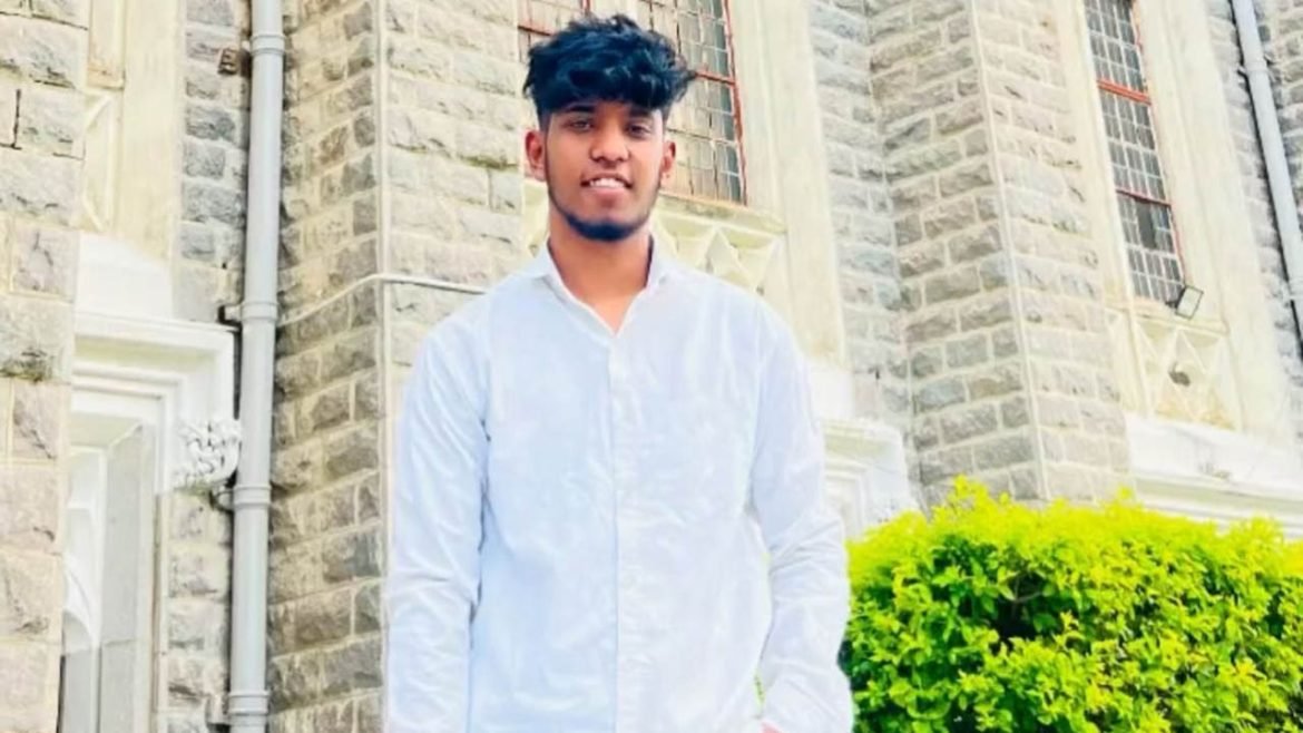 Indur | నిజామాబాద్​లో దారుణం.. ఉరేసుకుని యువకుడి ఆత్మహత్య