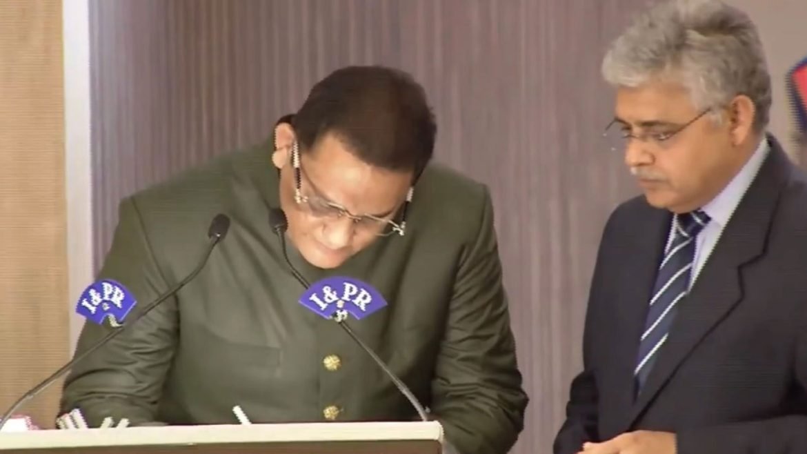 Minister Azharuddin | మొక్కుబడి మంత్రి.. అజారుద్దీన్​కు శాఖలు కేటాయించని సర్కారు.. ప్రమాణ స్వీకారానికే పరిమితం..!