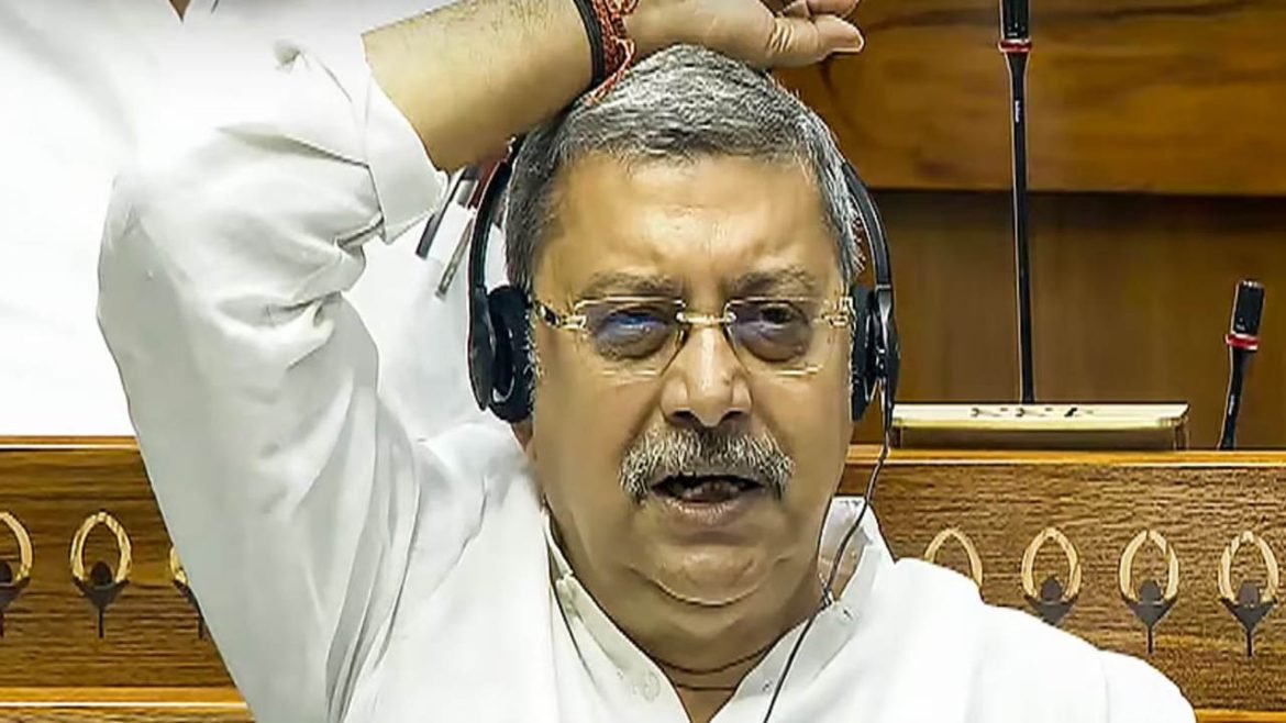 MP Kalyan Banerjee | సైబర్​ నేరగాళ్ల చెరలో పార్లమెంటు సభ్యుడు.. ఏకంగా రూ.56 లక్షలు పోగొట్టుకున్న ఎంపీ