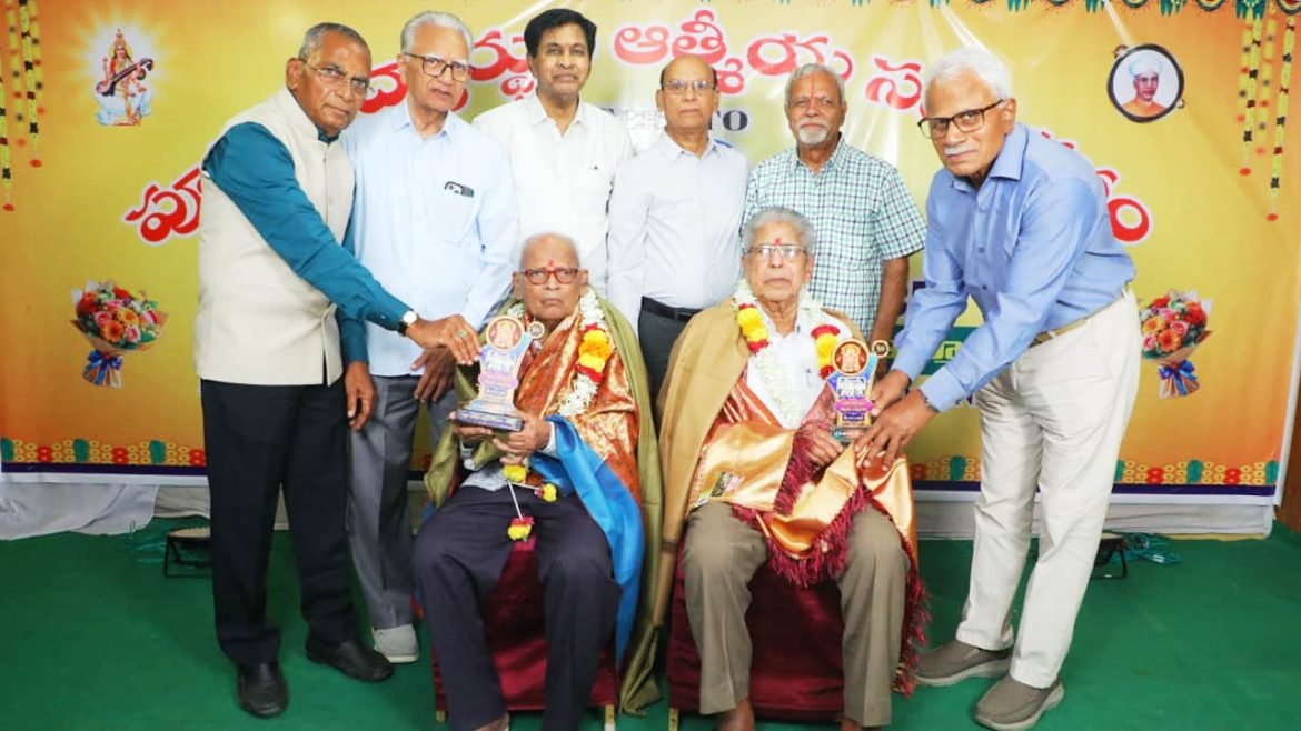 Alumni reunion | పూర్వ విద్యార్థుల ఆత్మీయ సమ్మేళనం