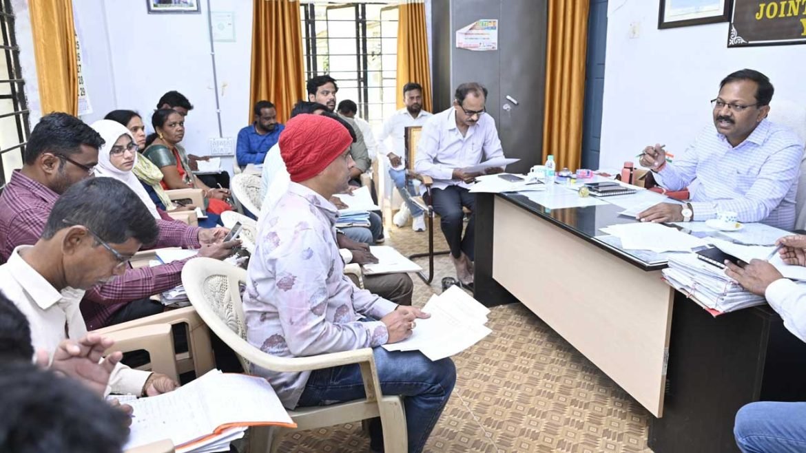 Bhubarathi | భూభారతి దరఖాస్తుల పరిష్కారంలో నిర్లక్ష్యం వద్దు: కలెక్టర్​